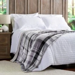Blanket Throw - Oversized Plush Woven Polyester Faux Shearling Fleece Plaid Throw - Breathable By Hastings Home (Phantom) 8 Blanket Throw - Oversized Plush Woven Polyester Faux Shearling Fleece Plaid Throw - Breathable By Hastings Home (Phantom) -Hastings House GUEST 1622b932 272f 42c7 b907 2b0d076cebf0