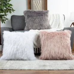 22"x22" Oversize Faux Fur Square Throw Pillow - Hastings Home -Hastings House GUEST 754b3f29 dc1f 4a1c 9bf2 105c7a620db0