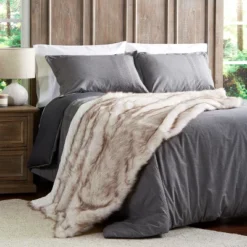 Faux Fur Throw - Luxurious, Soft, Hypoallergenic Premium Fashion Faux Wolf Fur Blanket, 60"x70" By Hastings Home (Pearl White) -Hastings House GUEST 8cb0696c 71fd 4725 8004 8731d0d1e569