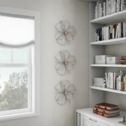 Hastings Home Metallic Wire Layered Flower Hanging Accent Art - Silver/Gold 10 Hastings Home Metallic Wire Layered Flower Hanging Accent Art - Silver/Gold -Hastings House GUEST 8efb51d1 34c3 41eb be41 72a4897e068b