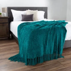 Hastings Home Oversized Chenille Throw Blanket - Lagoon Teal 8 Hastings Home Oversized Chenille Throw Blanket - Lagoon Teal -Hastings House GUEST 8f6dc9a7 d888 443c a0dd de6eff26f7be